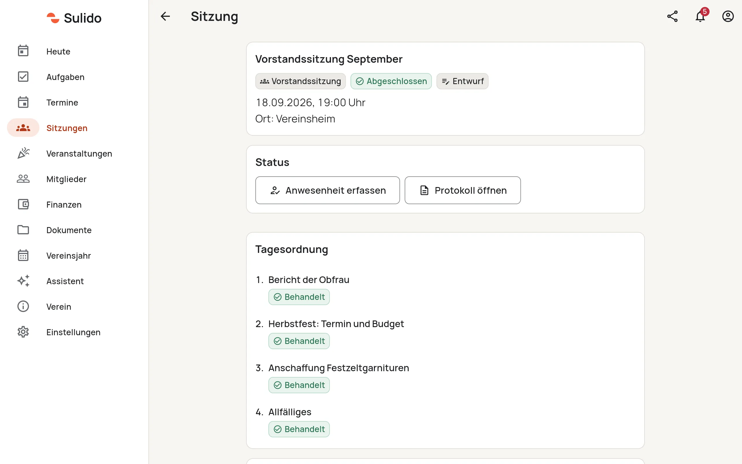 Abgeschlossene „Vorstandssitzung September“ in Sulido mit Status, Schaltflächen „Anwesenheit erfassen“ und „Protokoll öffnen“ und der Tagesordnung: 1. Bericht der Obfrau, 2. Herbstfest: Termin und Budget, 3. Anschaffung Festzeltgarnituren, 4. Allfälliges – alle behandelt.